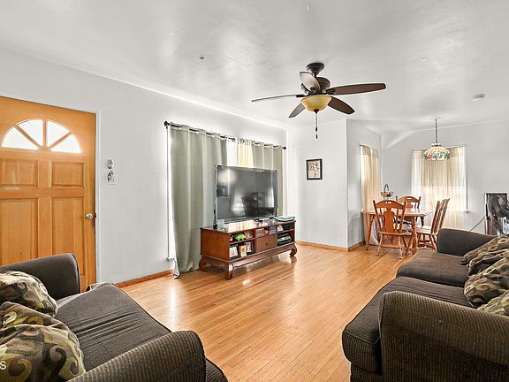 5th image of 9009 Rosehedge Dr