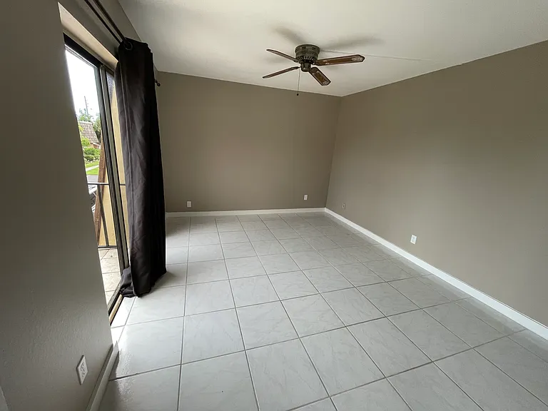 1525 Park Meadows Dr #4 — Photo 10