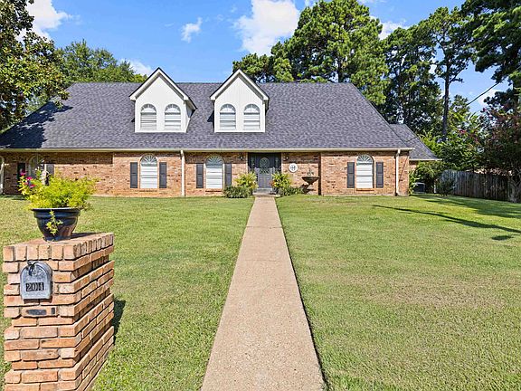 2nd image of 204 Ramblewood Ct