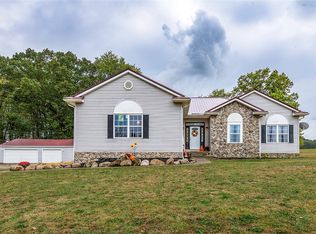 716 Rutledge Rd, Transfer, PA 16154