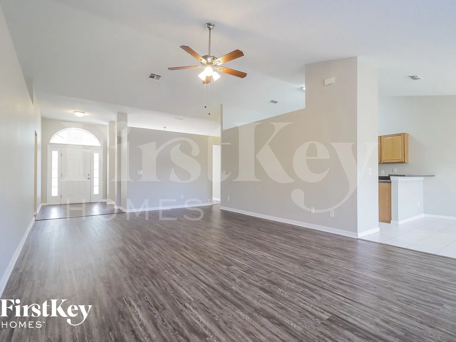 4 bed, 2.0 bath, 2298 sqft, $2,825 — Photo 3