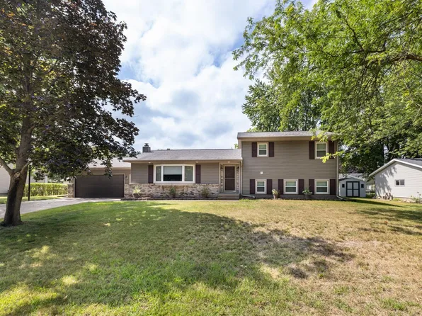1044 Lilac Ln, Lake City, MN 55041