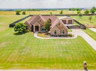 124 Vista Dr, Decatur, TX 76234