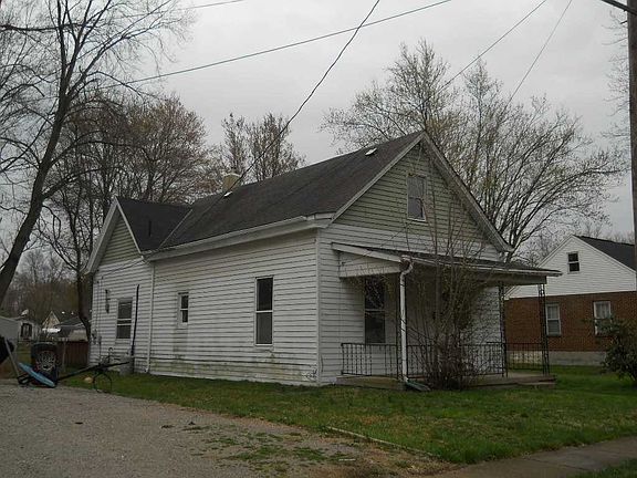 4th image of 338 N Charity St
