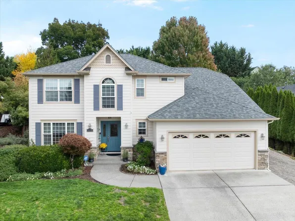 4274 Tamarack Dr, Medford, OR 97504