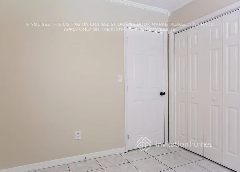 4712 NW 2nd Ct — Photo 5