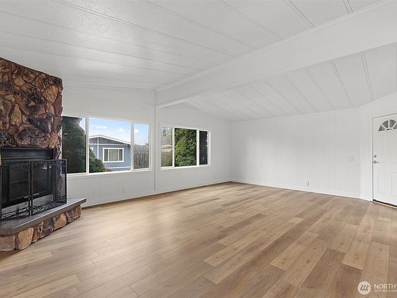 4th image of 11436 SE 208th Street #7
