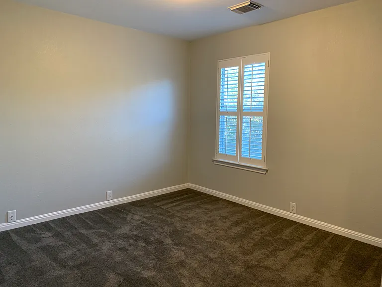 1401 Nandina Dr — Photo 12
