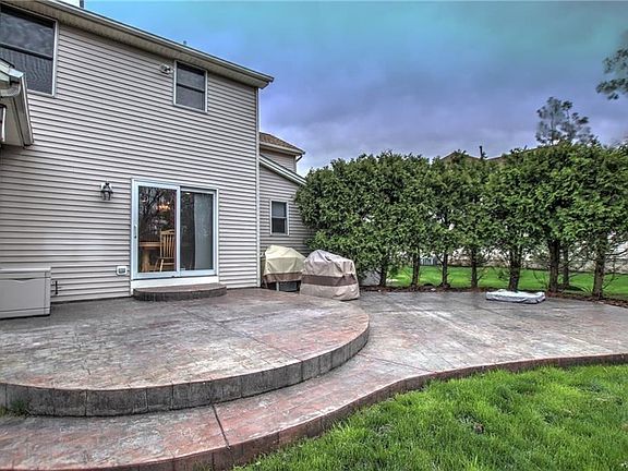 2nd image of 3485 Creekview Dr