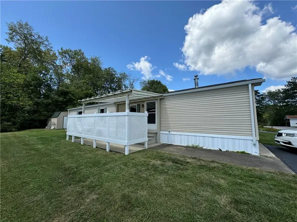 479 Hammersmith Dr, Indiana, PA 15701