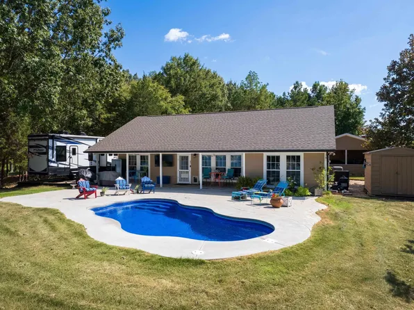 541 County Road 4385, Scroggins, TX 75480