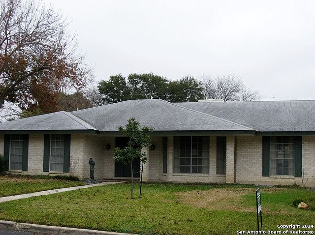 1st image of 534 Candleglo Dr