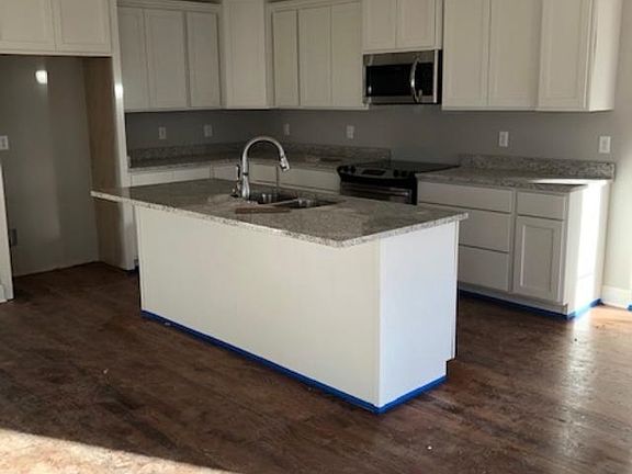 5th image of 5 Ashwood Pl NW