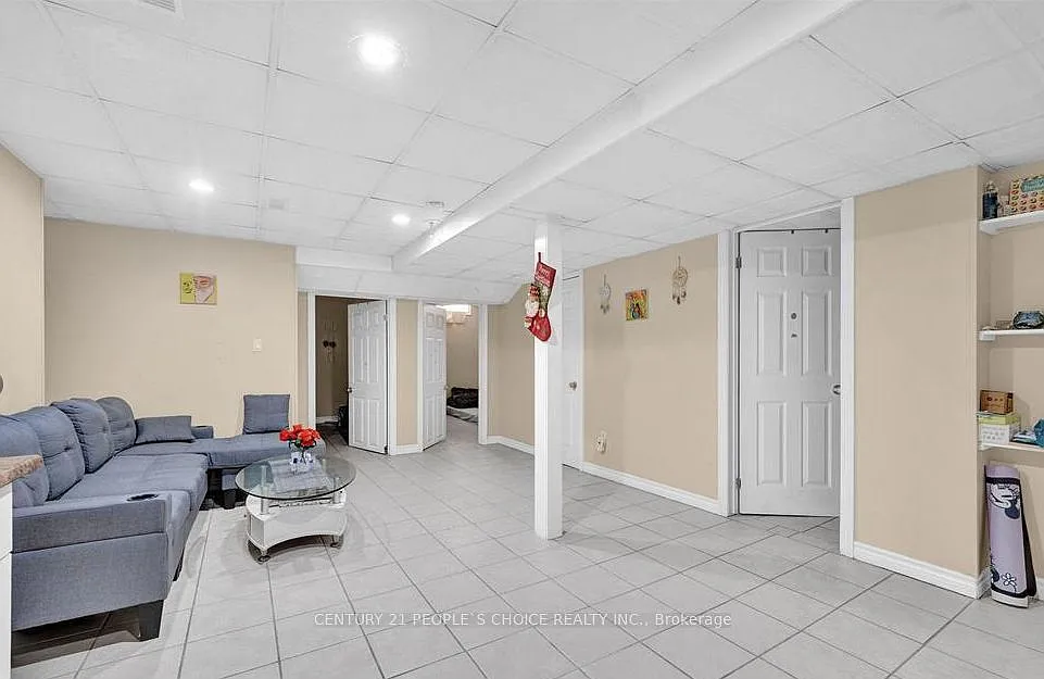 2 bed, $1,700 — Photo 3