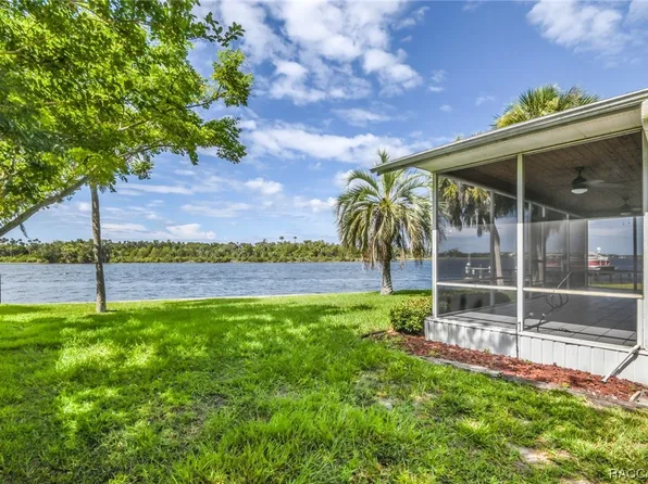 2010 NW 13th St, Crystal River, FL 34428
