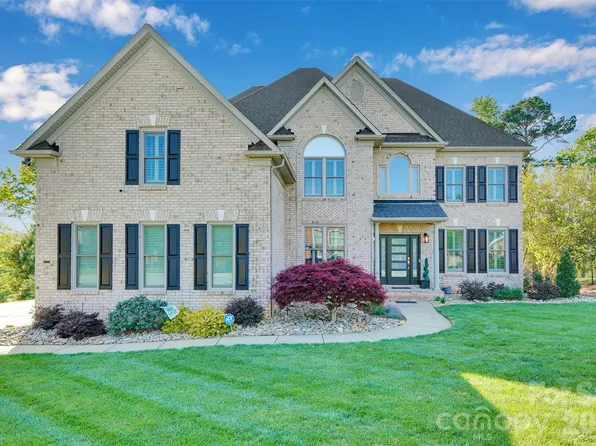 1749 Withers Dr, Denver, NC 28037