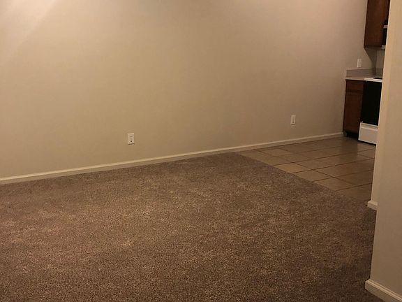 2nd image of 228 Maple St APT F