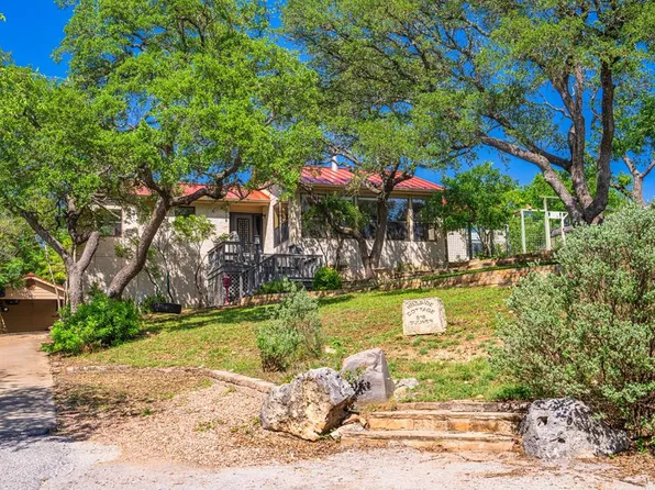 818 Bulwer Ave, Kerrville, TX 78028