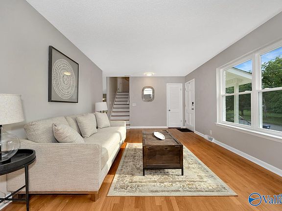 5th image of 6110 Rickwood Dr NW