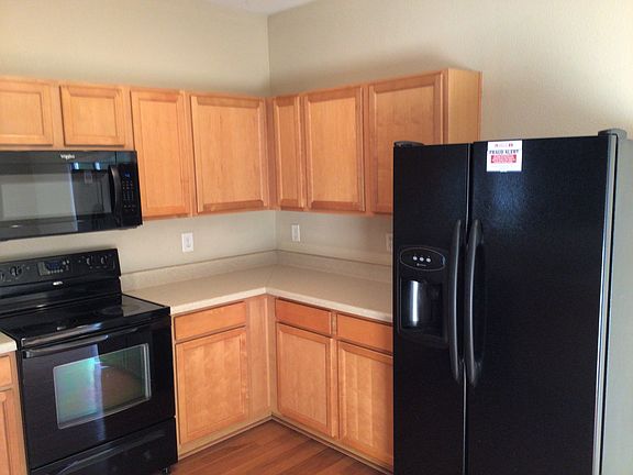 5th image of 902 Willow Wind Dr