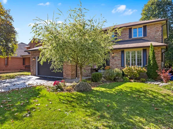 24 Testa Rd, Uxbridge, ON L9P 1M2