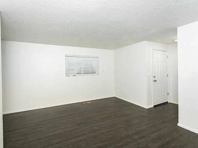 1724 N 1450 W — Photo 8