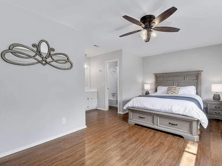 7902 Keneshaw Dr — Photo 22