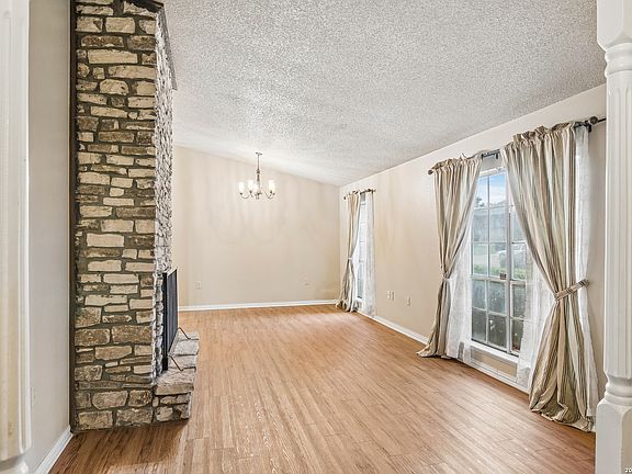 5th image of 4034 OAKHAVEN ST