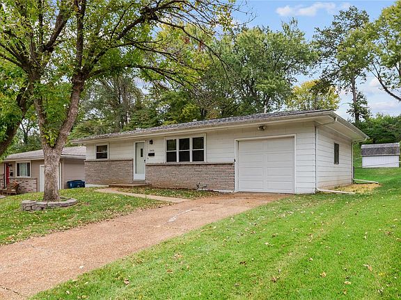 2nd image of 3430 Valleywood Dr