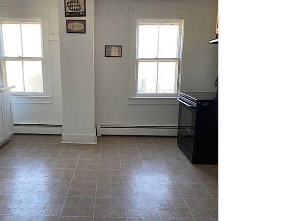 3rd image of 701 Independence Ave