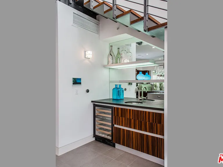 1217 Cabrillo Ave — Photo 11