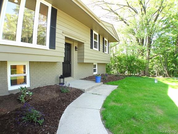 2nd image of 4365 Bunker Ave
