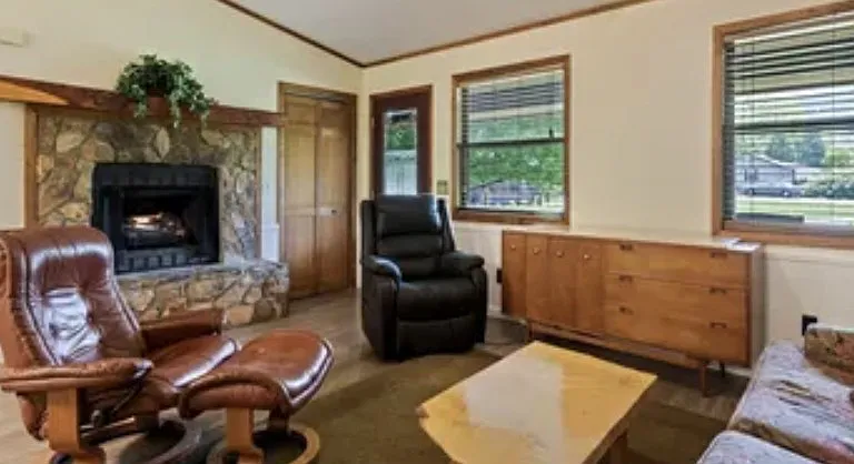 165 Clearwater Dr — Photo 5