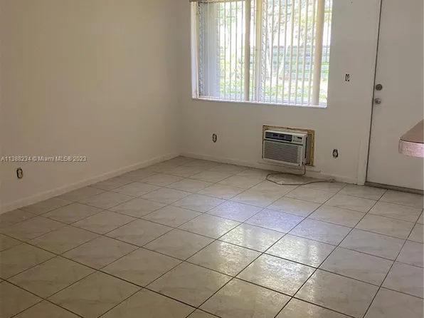 3701 Tyler St APT 111, Hollywood, FL 33021