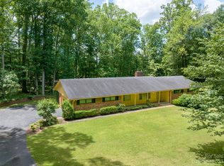 81 W Oakview Rd, Asheville, NC 28806