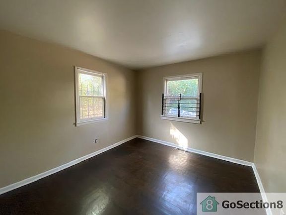 4th image of 2620 Van Brunt Blvd APT 1