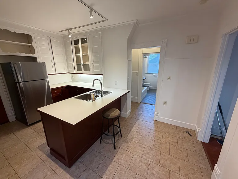 136 Reed Ave #136 — Photo 4