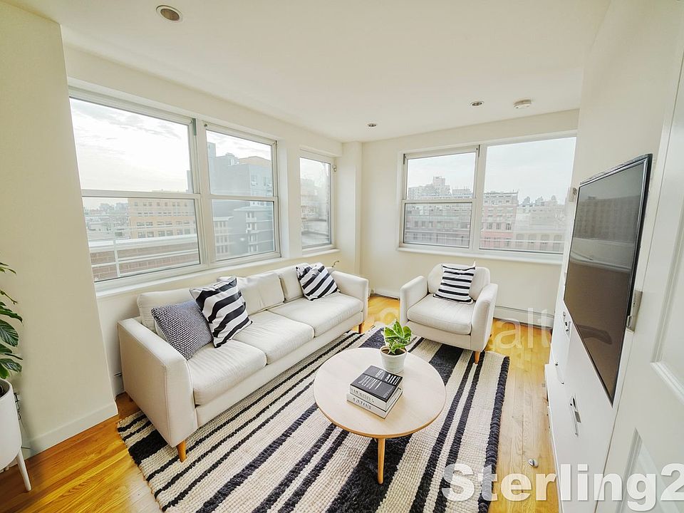 1st image of 2550 Crescent St APT 5B