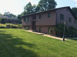 1 Wheeler Pl W, West Nyack, NY 10994
