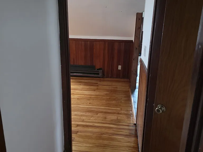 19 Stephen St #3 — Photo 5