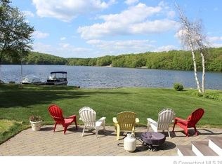 39 Lynwood Dr, Vernon, CT 06066