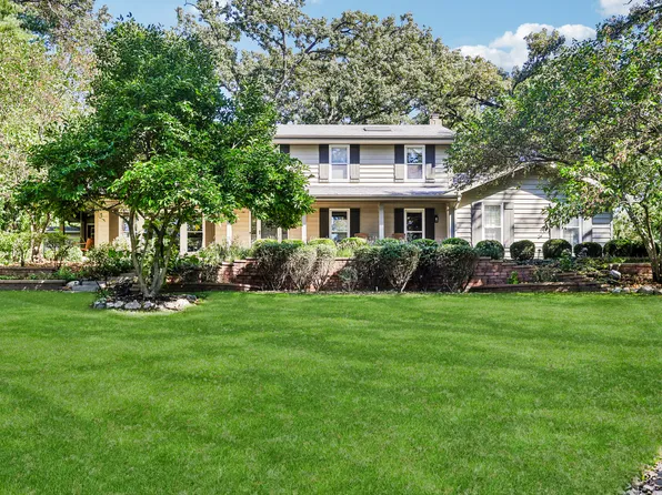 3608 Needle Creek Ct, Crystal Lake, IL 60012