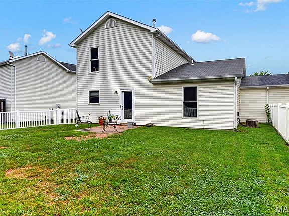 5th image of 1049 Goss Ct Unit 2150B