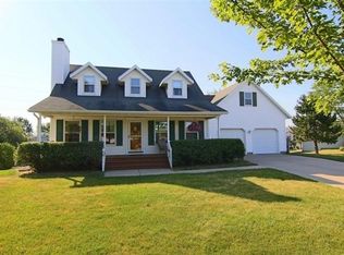 1713 Cornwall Cir, Sun Prairie, WI 53590