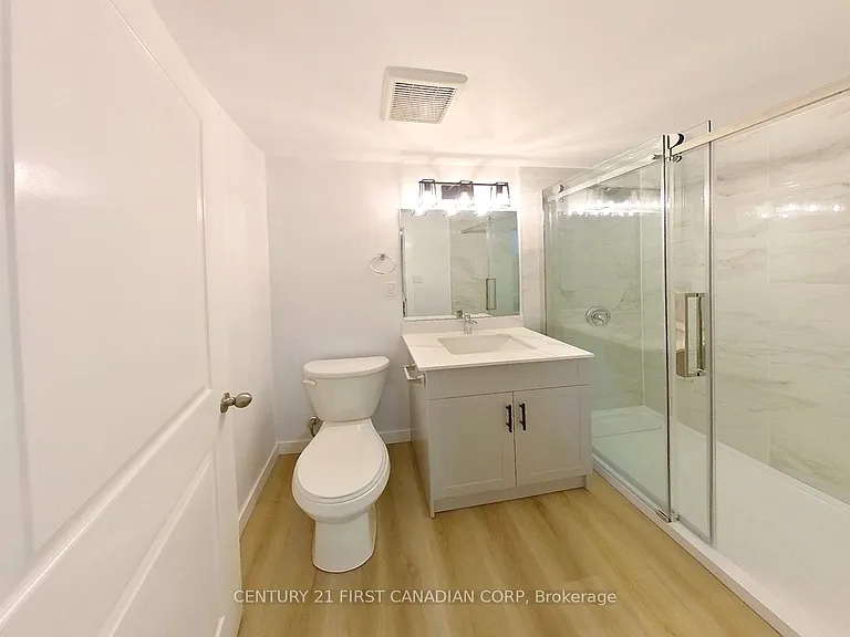 910 Reeves Ave #LOWER — Photo 5