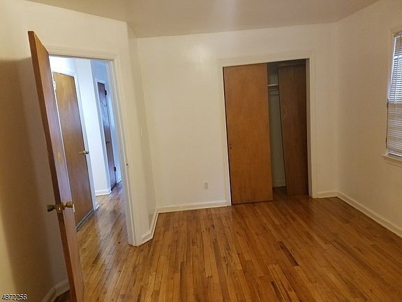 3rd image of 41 Yale Ave Floor 1