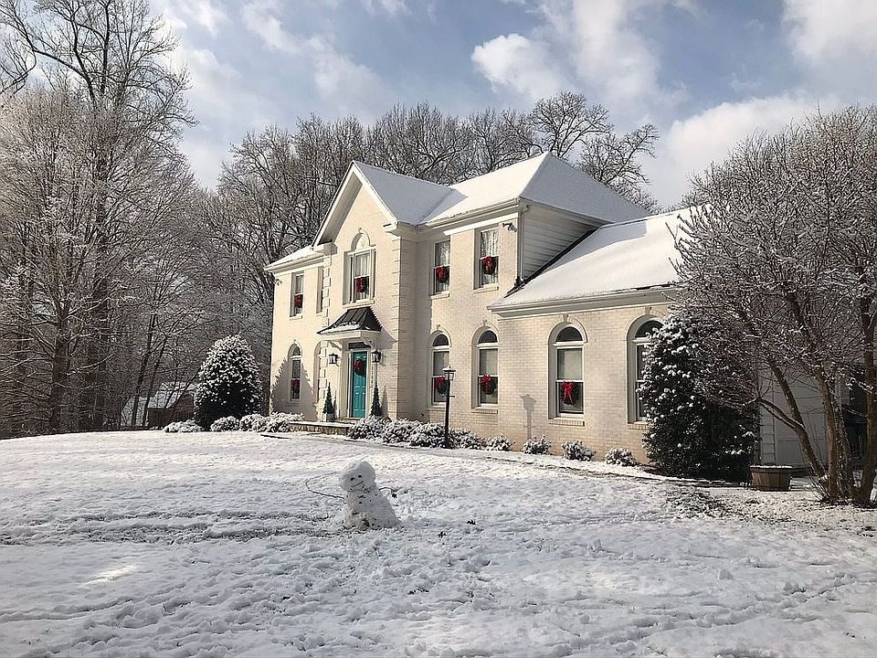 1st image of 11060 Stonebrook Dr