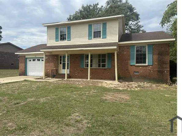 6249 Stoney Point Loop, Fayetteville, NC 28306