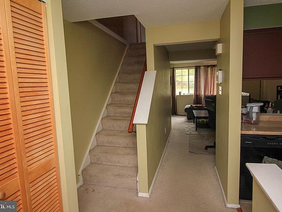 4th image of 5386 Harbor Court Dr