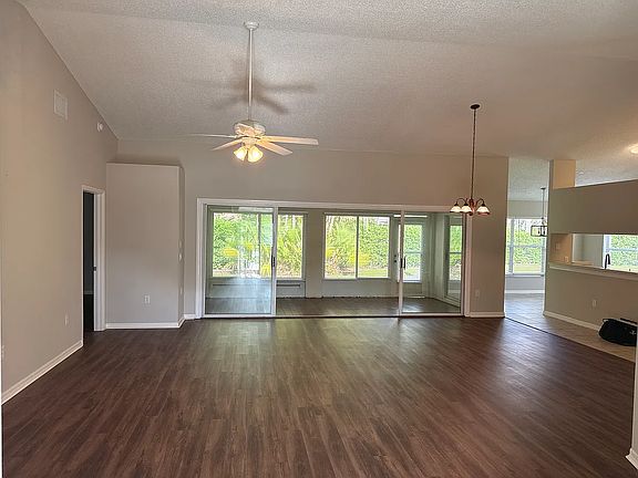 3rd image of 1306 Eveningside Ct